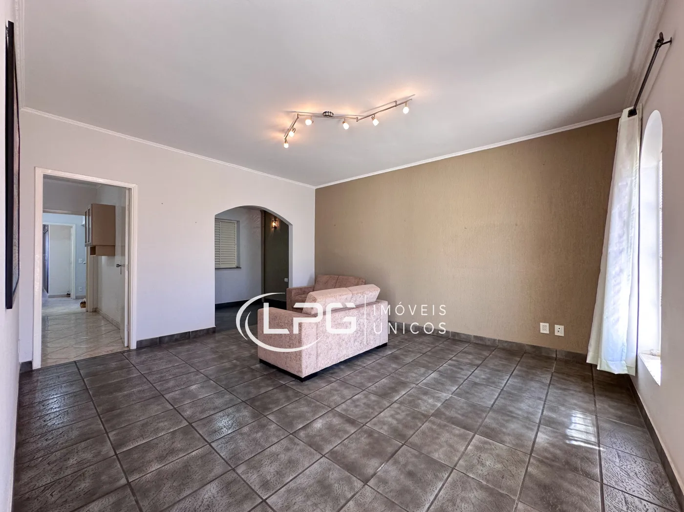 Comprar Casa / Padrão em Indaiatuba R$ 850.000,00 - Foto 5
