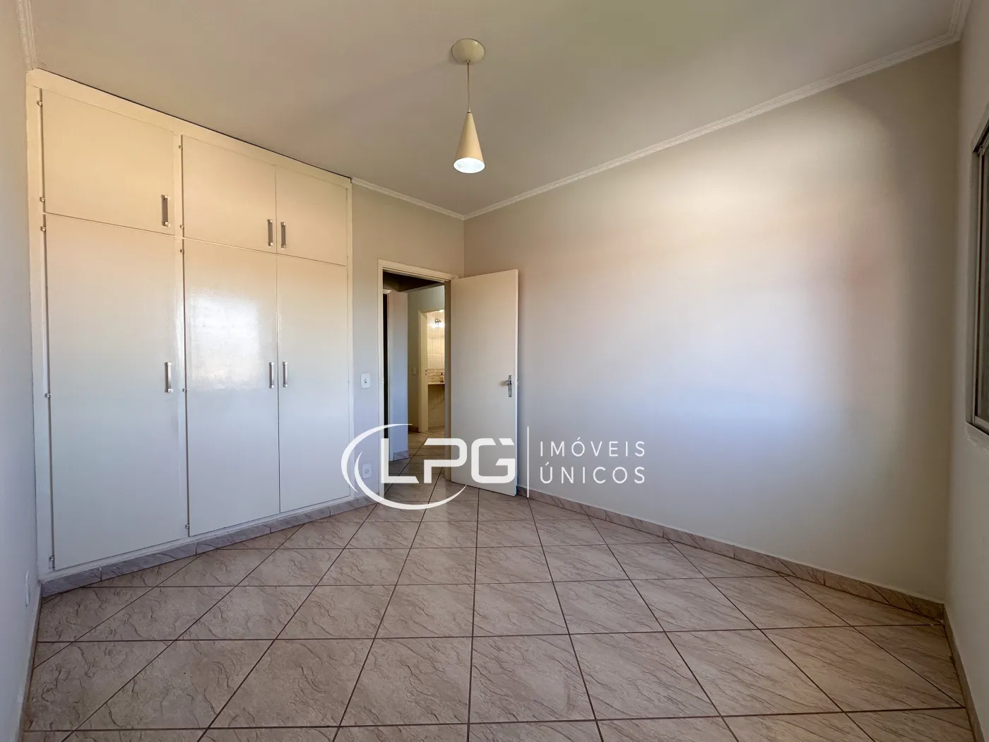 Comprar Casa / Padrão em Indaiatuba R$ 850.000,00 - Foto 15